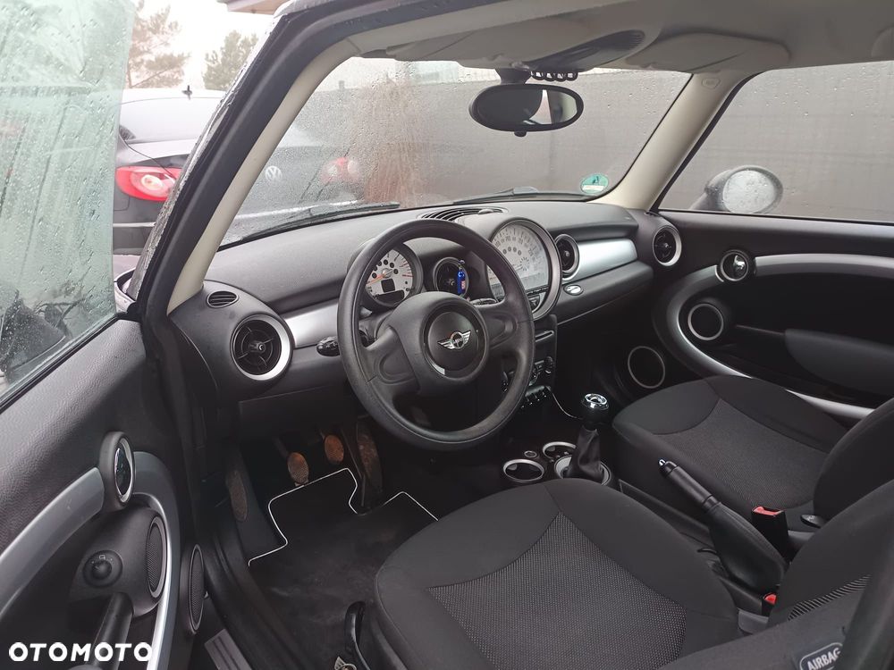 MINI ONE Standard - 7