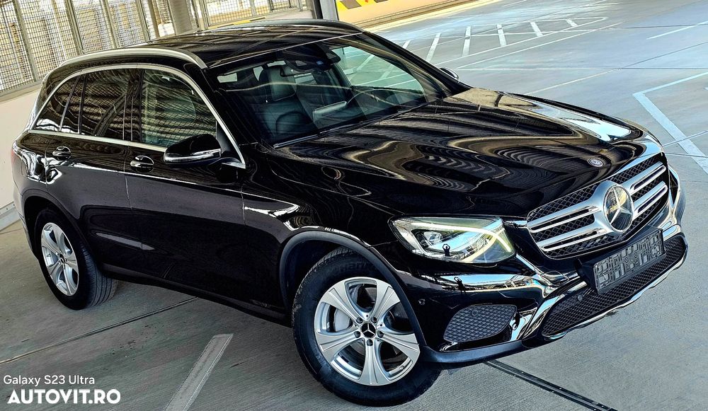 Mercedes-Benz GLC 250 d 4MATIC 9G-TRONIC AMG Line - 2