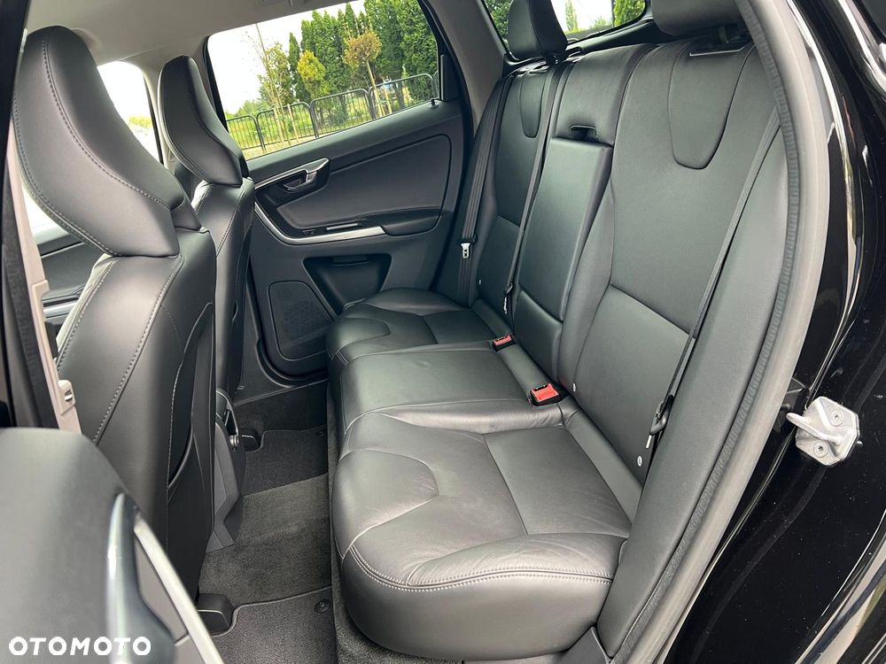 Volvo XC 60 D4 AWD Geartronic Summum - 13