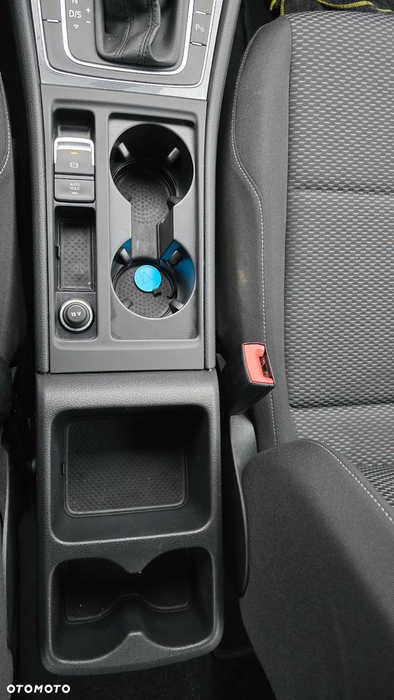 Volkswagen Golf 1.6 TDI DSG Sound - 12