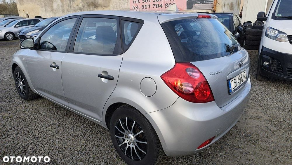 Kia Ceed 1.4 CVVT Attract - 3