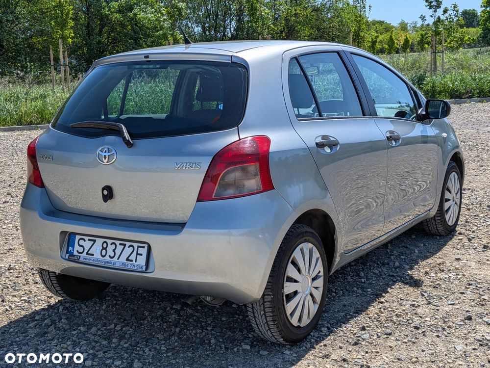 Toyota Yaris 1.0 Luna A/C - 5