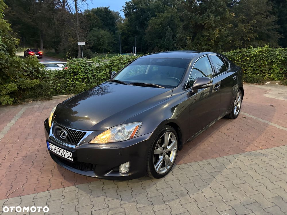 Lexus Is