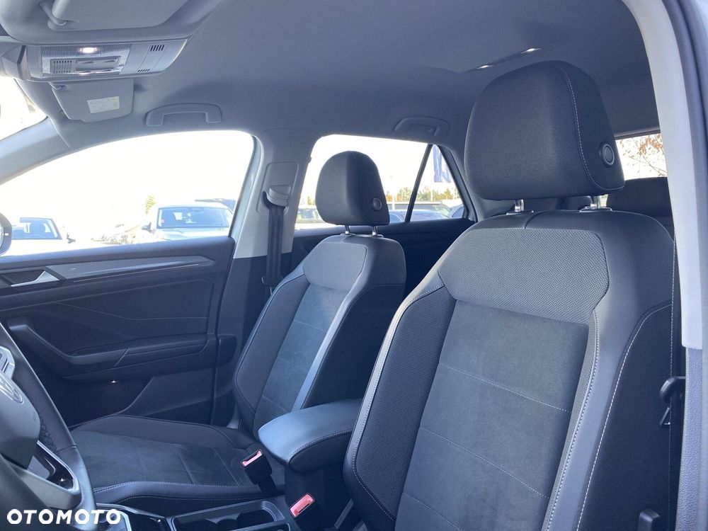 Volkswagen T-Roc - 11