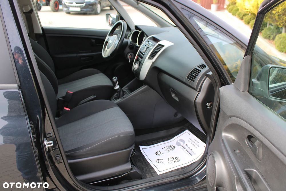 Kia Venga 1.4 CVVT Vision - 27