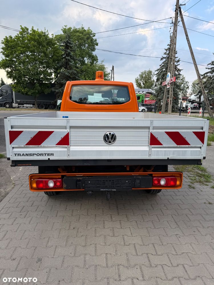 Volkswagen Transporter - 11