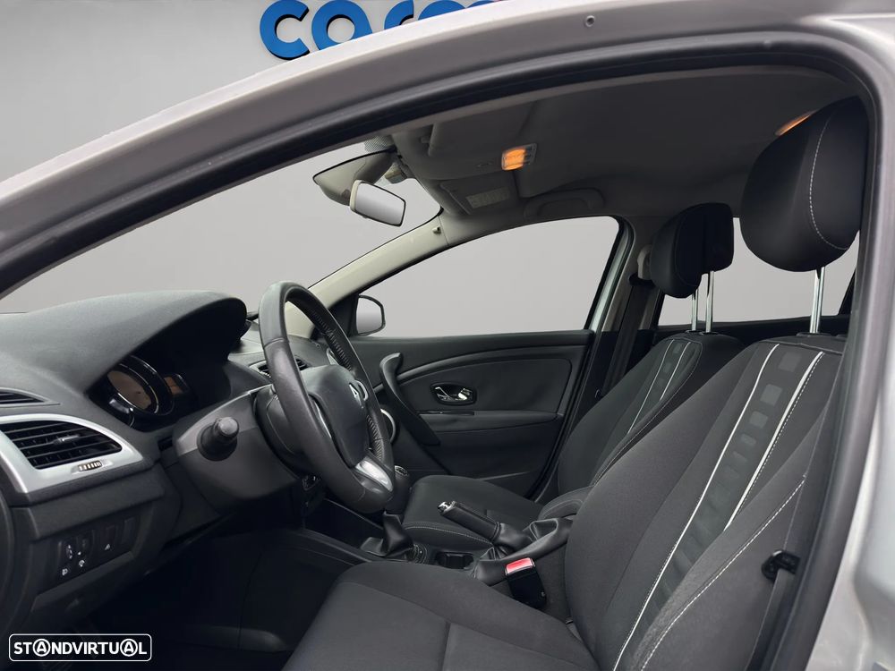 Renault Mégane 1.5 dCi Dynamique - 9