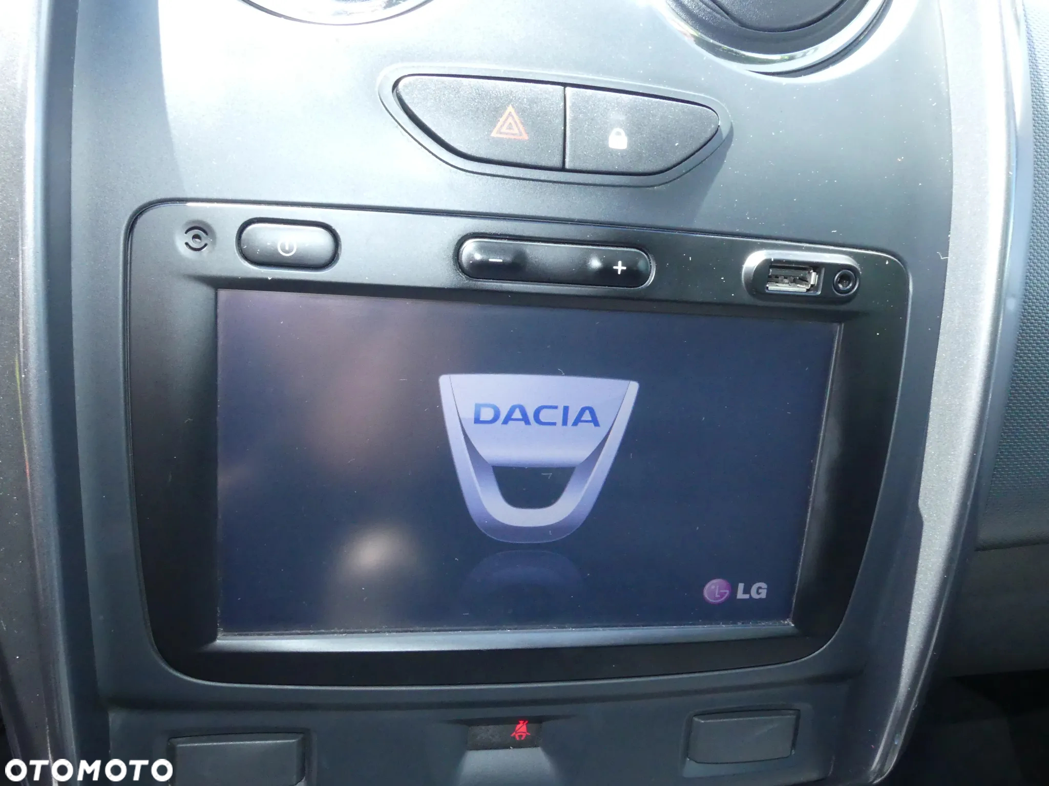 Dacia Duster 1.6 Laureate 4x4 - 7