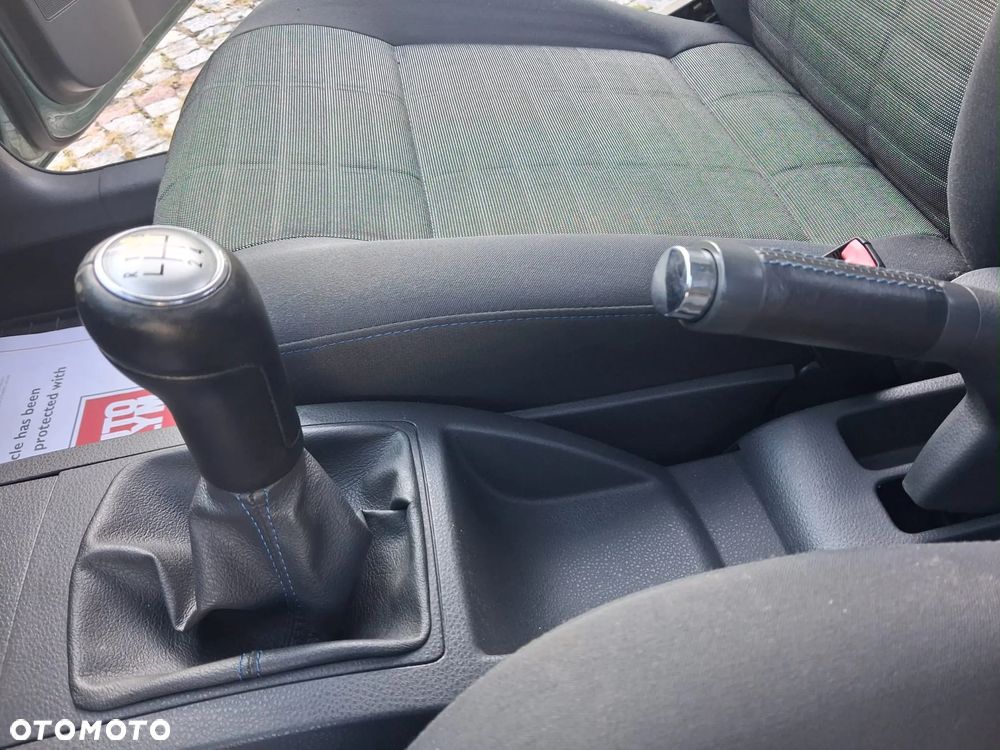 Volkswagen Polo - 23