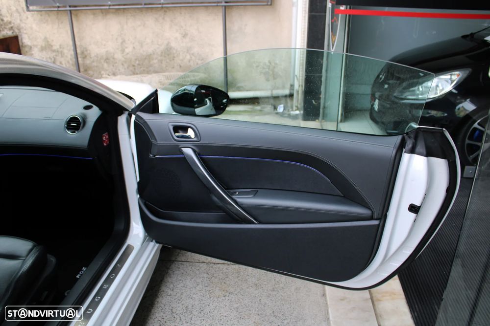 Peugeot RCZ 1.6 200 THP - 25