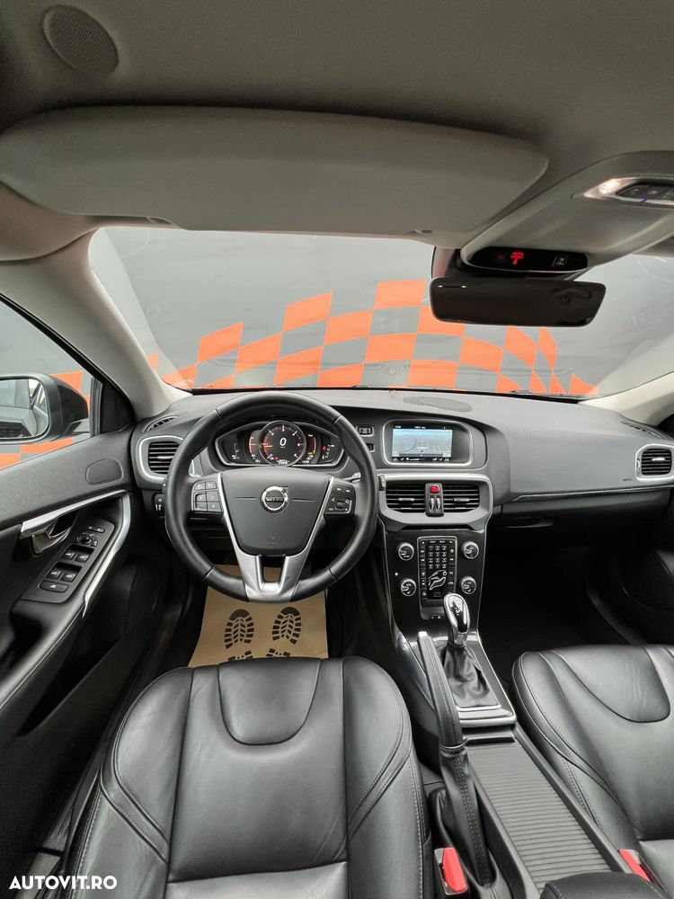 Volvo V40 D2 Geartronic RDesign - 8