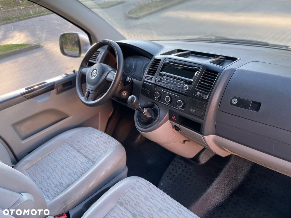 Volkswagen Transporter - 12