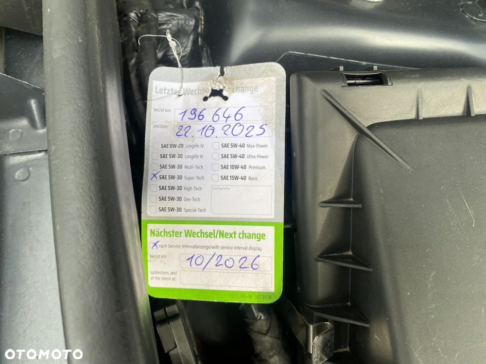 BMW X1 sDrive18d xLine - 27