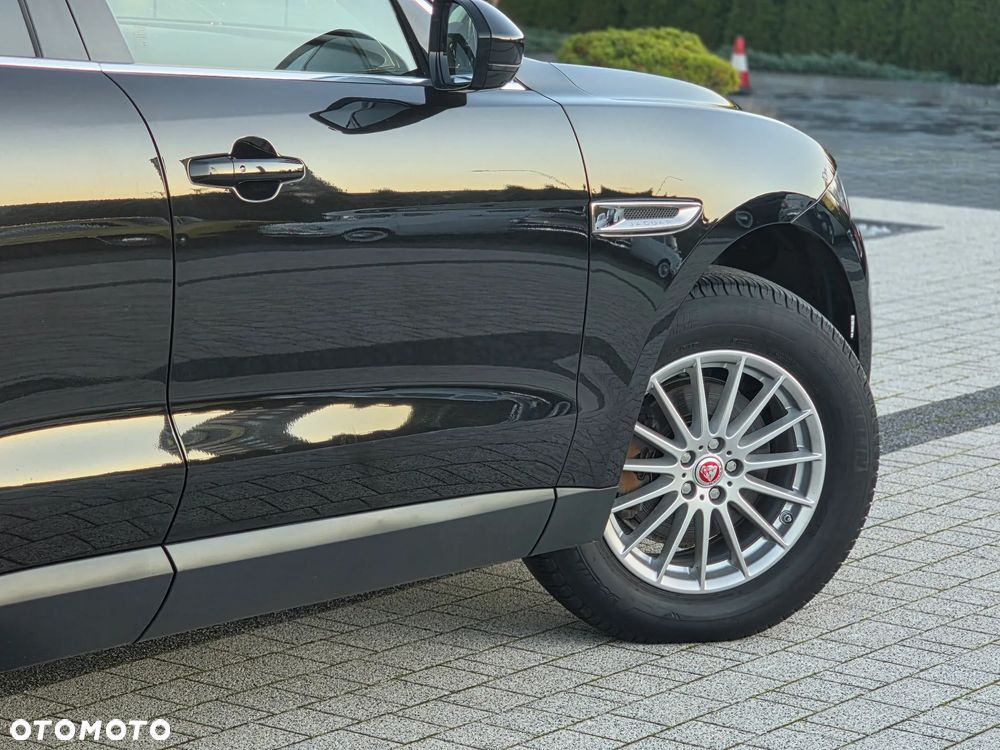 Jaguar F-Pace 2.0 i4D AWD Prestige - 32