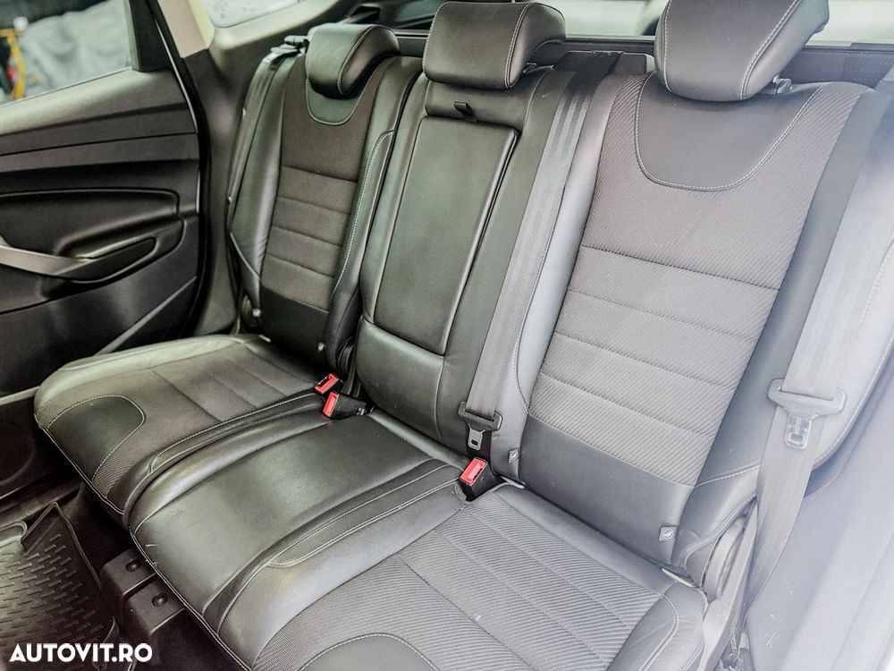 Ford Kuga 2.0 TDCi 4x4 Aut. Titanium - 27