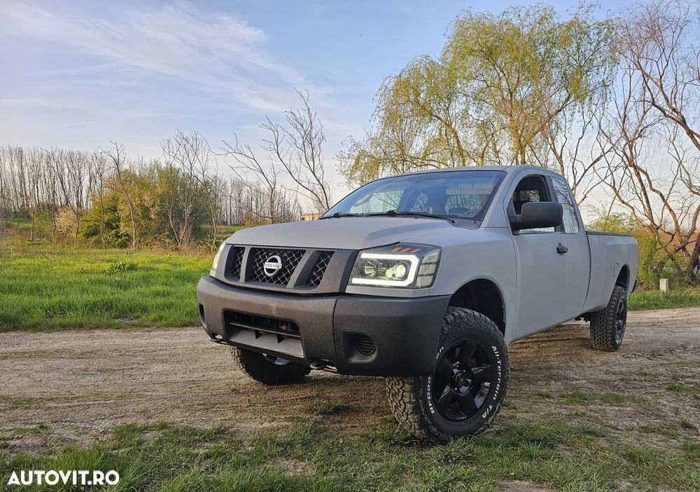 Nissan Titan - 12