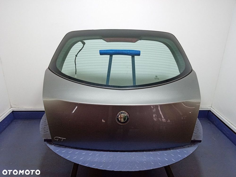 ALFA ROMEO GT TYLNA KLAPA BAGAŻNIKA TYŁ VR 651 - 1