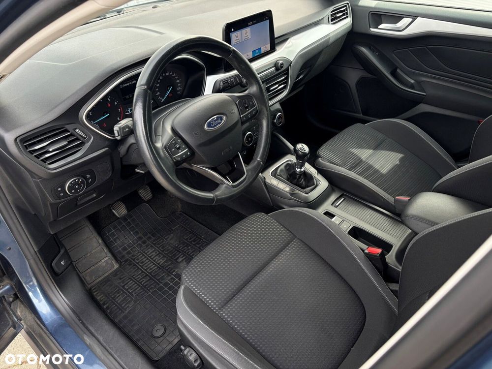 Ford Focus 1.0 EcoBoost Trend - 13