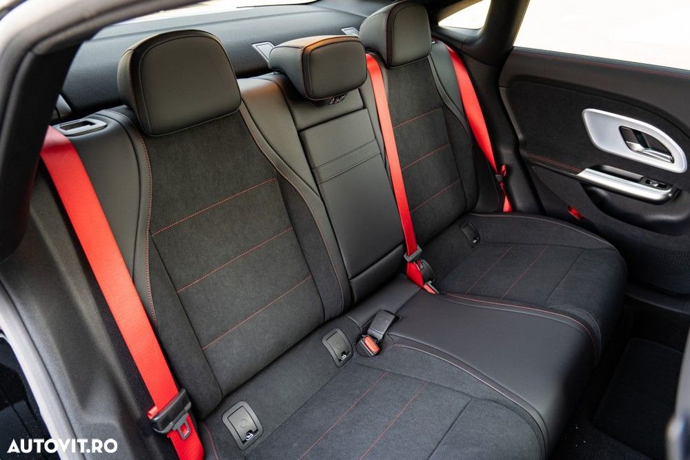 Mercedes-Benz CLA 200 - 18