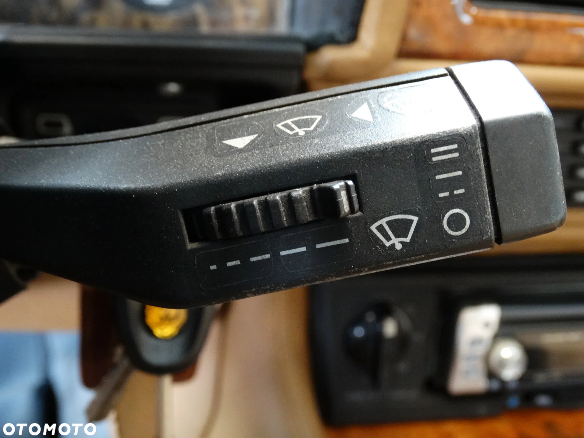 Jaguar XJ XJ12 5.3i - 23