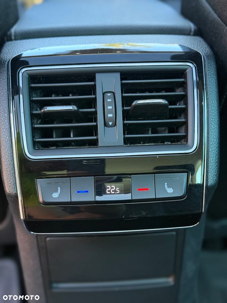 Skoda Superb 2.0 TDI 4x4 Ambition DSG - 30