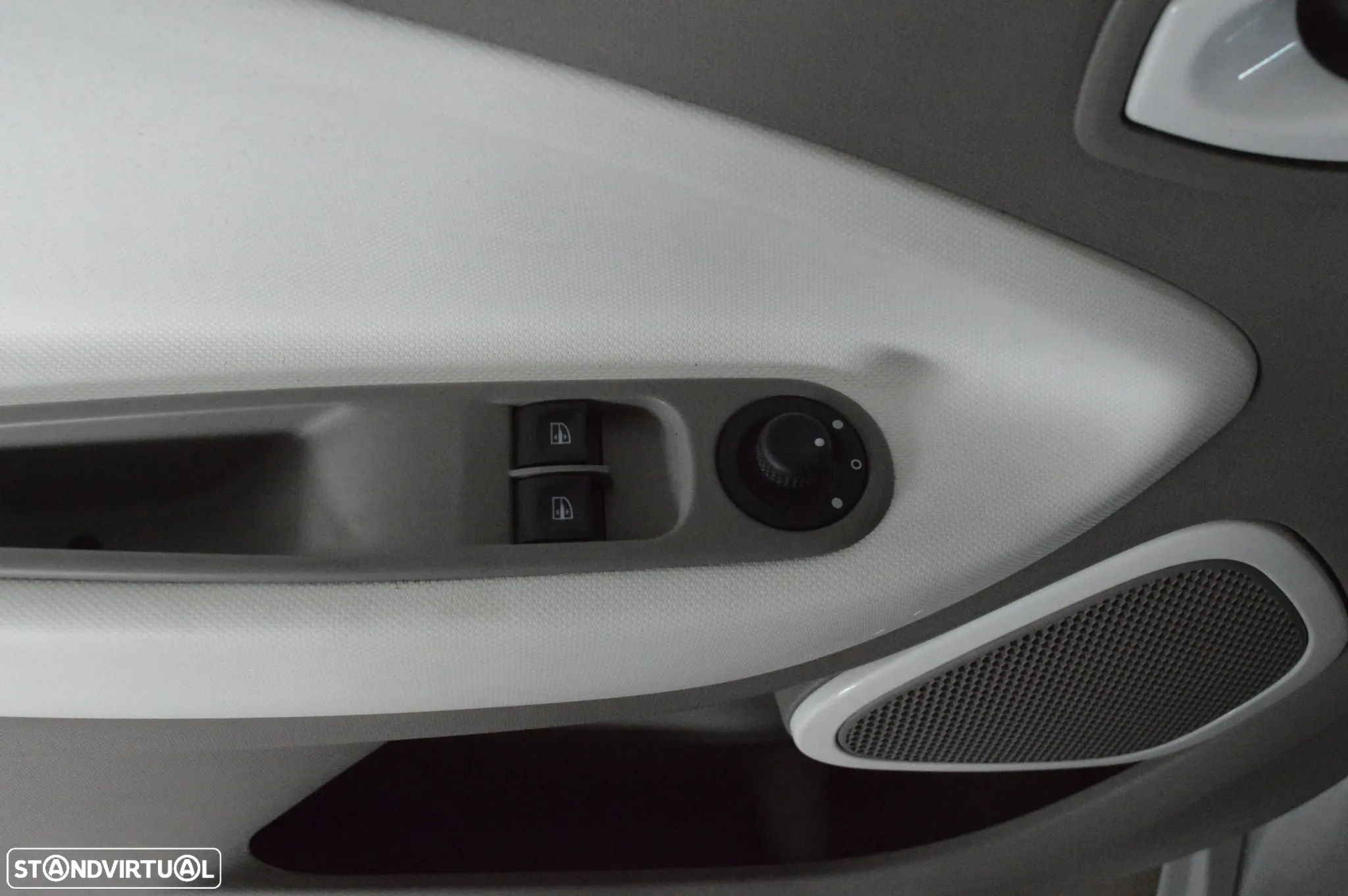Renault Zoe (c/ Bateria) Life - 22