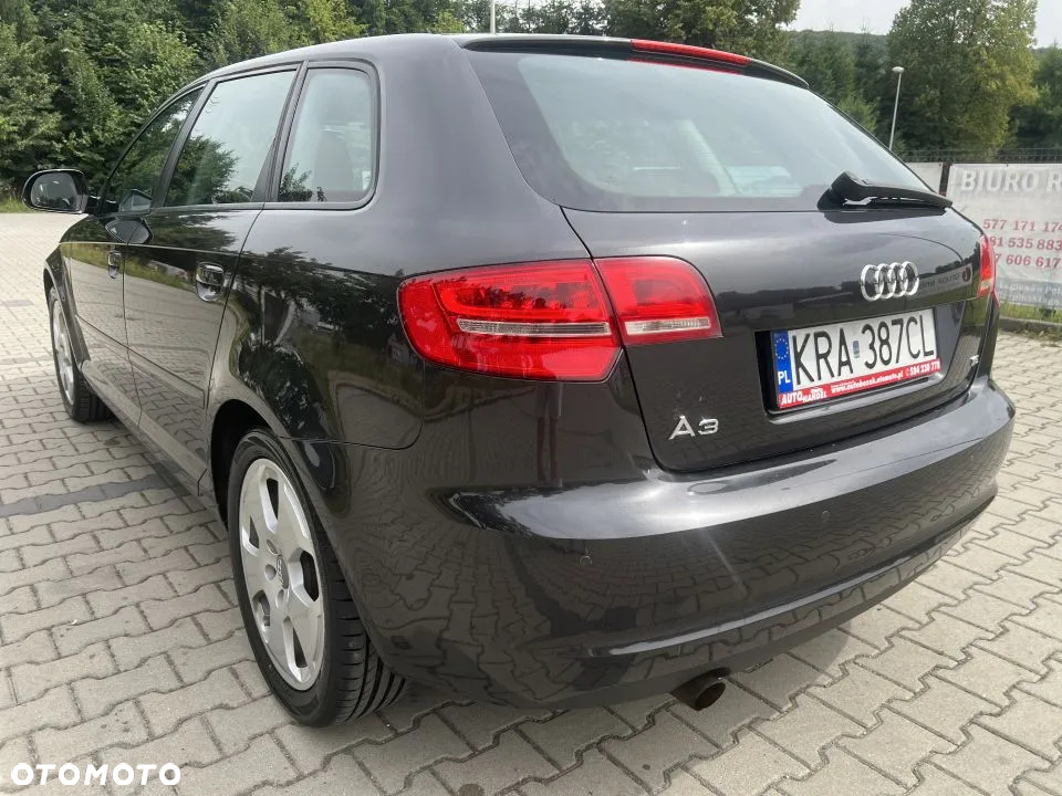 Audi A3 1.6 Sportback Attraction - 28