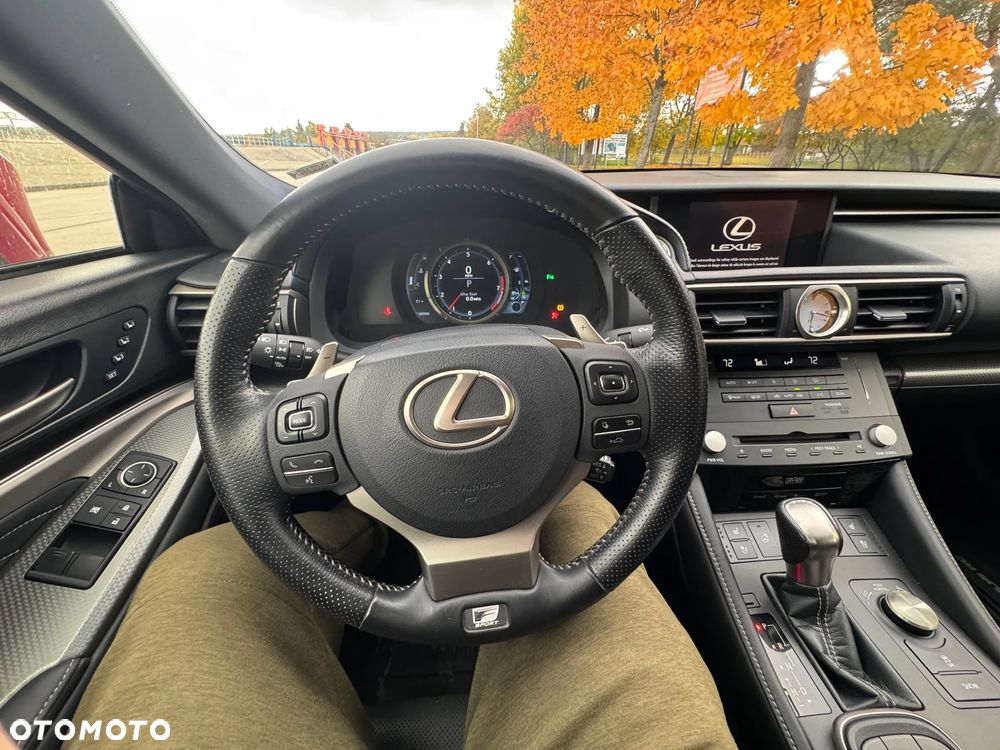 Lexus RC - 38