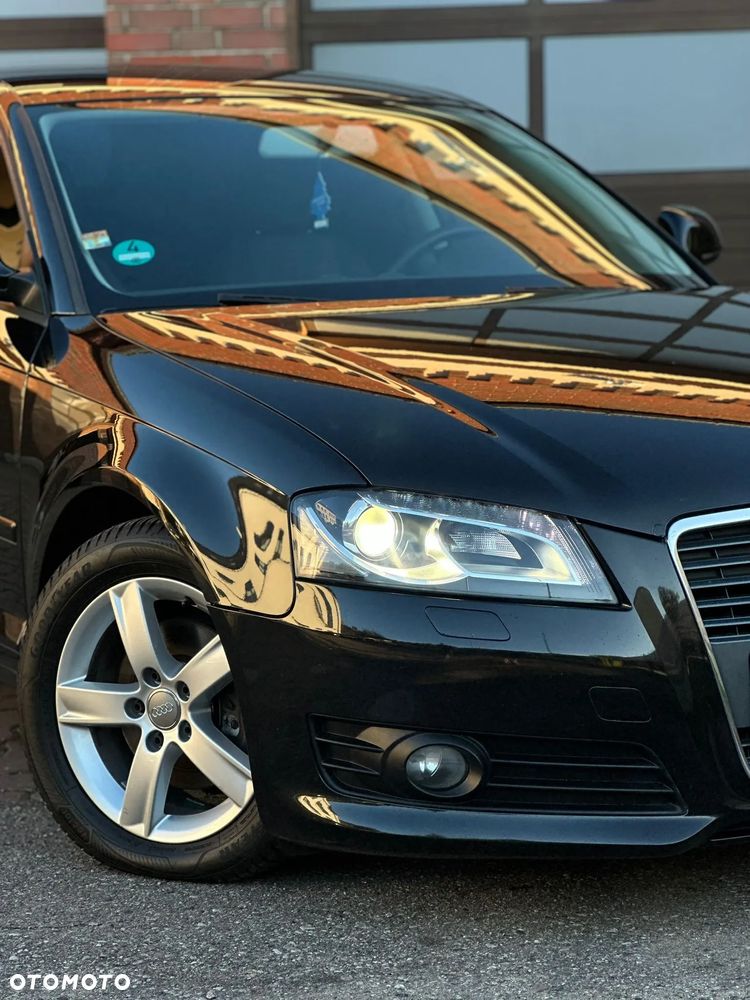 Audi A3 Sportback - 8