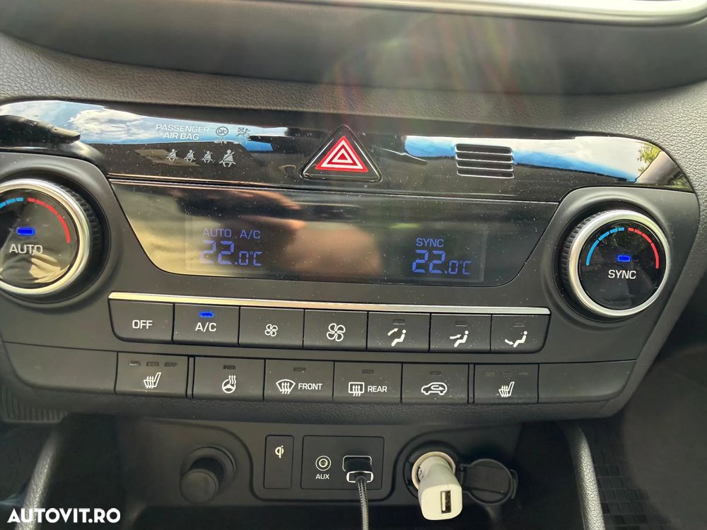 Hyundai Tucson 2.0 CRDI 4WD 8AT Luxury - 11