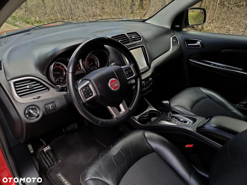 Fiat Freemont 2.0 Multijet 16V DPF Automatik Allrad Lounge - 17