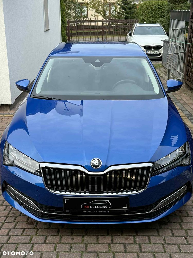 Skoda Superb 2.0 TDI SCR 4x4 Style DSG - 4