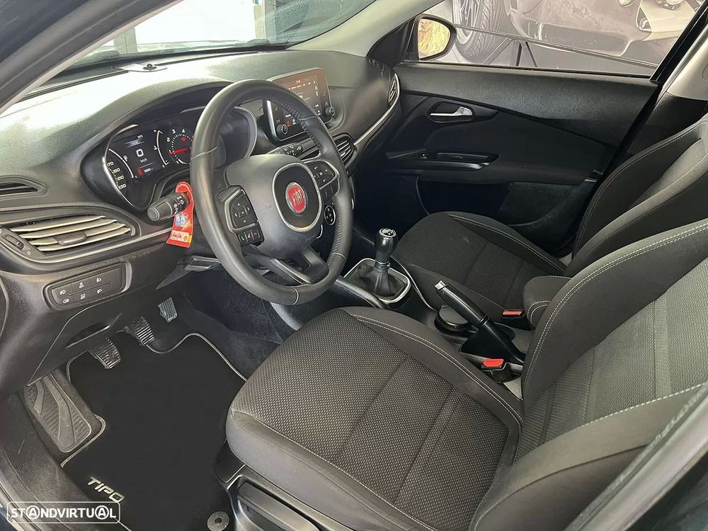 Fiat Tipo Station Wagon 1.3 M-Jet Lounge - 6