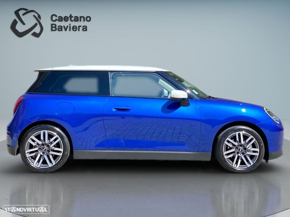 MINI 3 Portas Cooper SE Classic M - 23