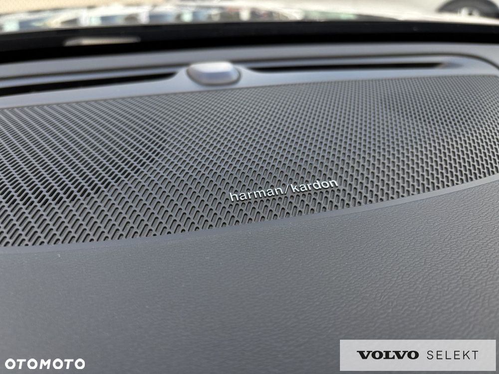 Volvo V60 Cross Country - 22