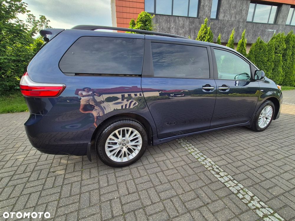 Toyota Sienna 3.5 V6 XLE AWD - 6