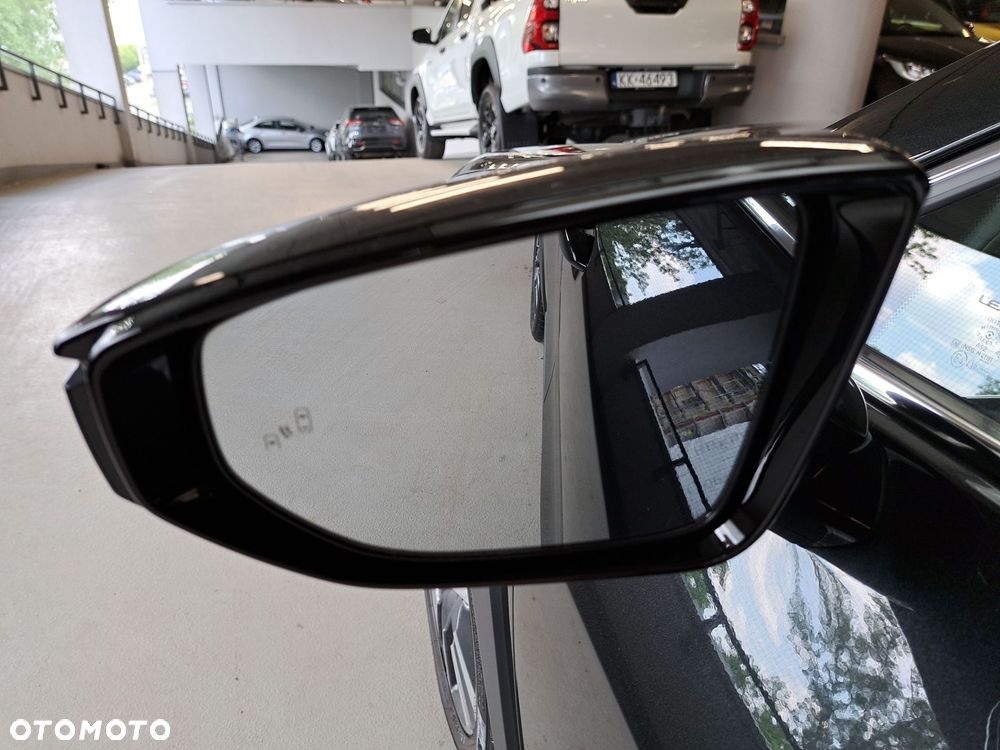 Lexus UX - 38