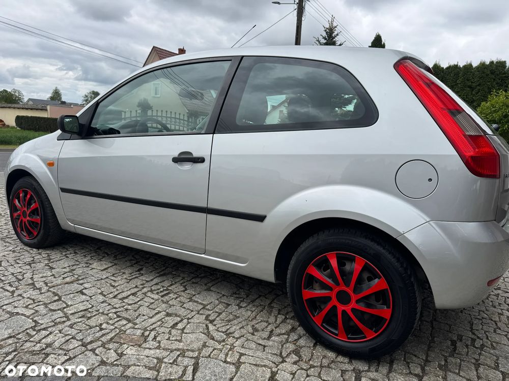 Ford Fiesta 1.3 Fun - 10