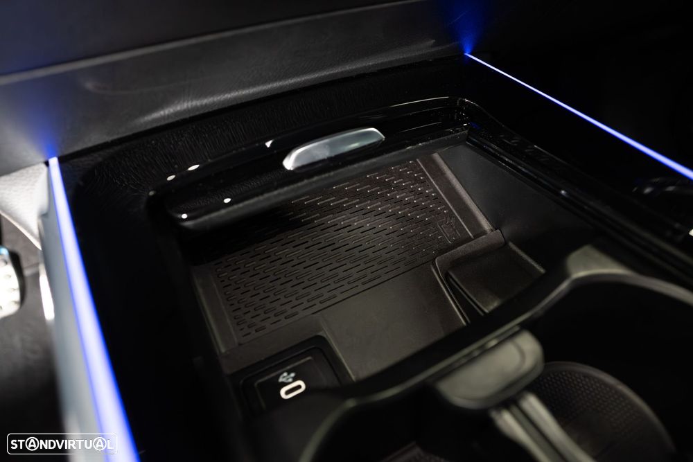 Mercedes-Benz EQA 250+ AMG Line - 39