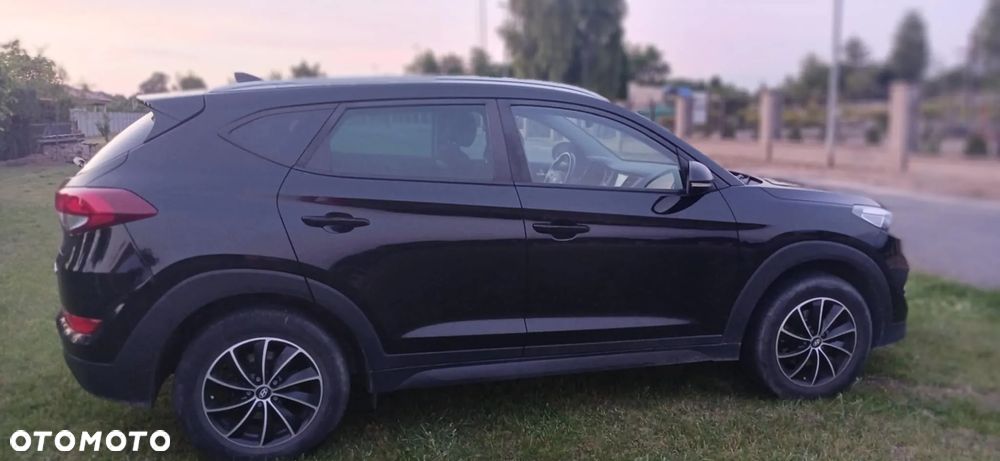 Hyundai Tucson blue 1.6 GDi 2WD Navi - 9