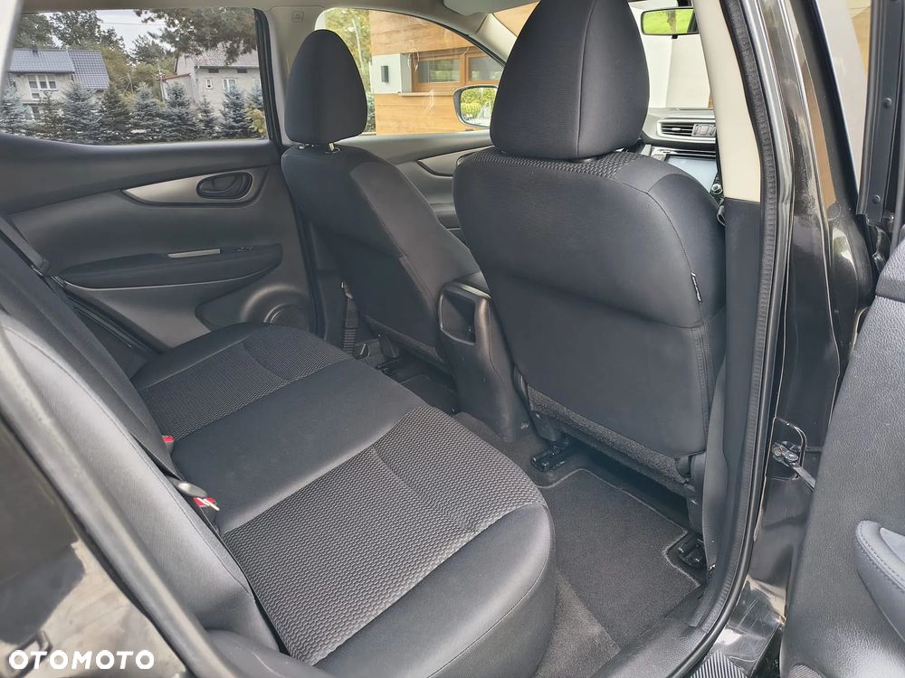 Nissan Qashqai 1.2 DIG-T N-Connecta - 23