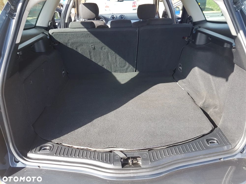 Ford Mondeo 2.0 Ambiente - 19