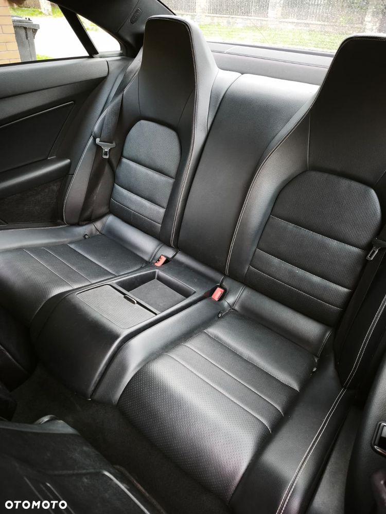 Mercedes-Benz Klasa E 200 CGI BlueEffICIENCY - 12