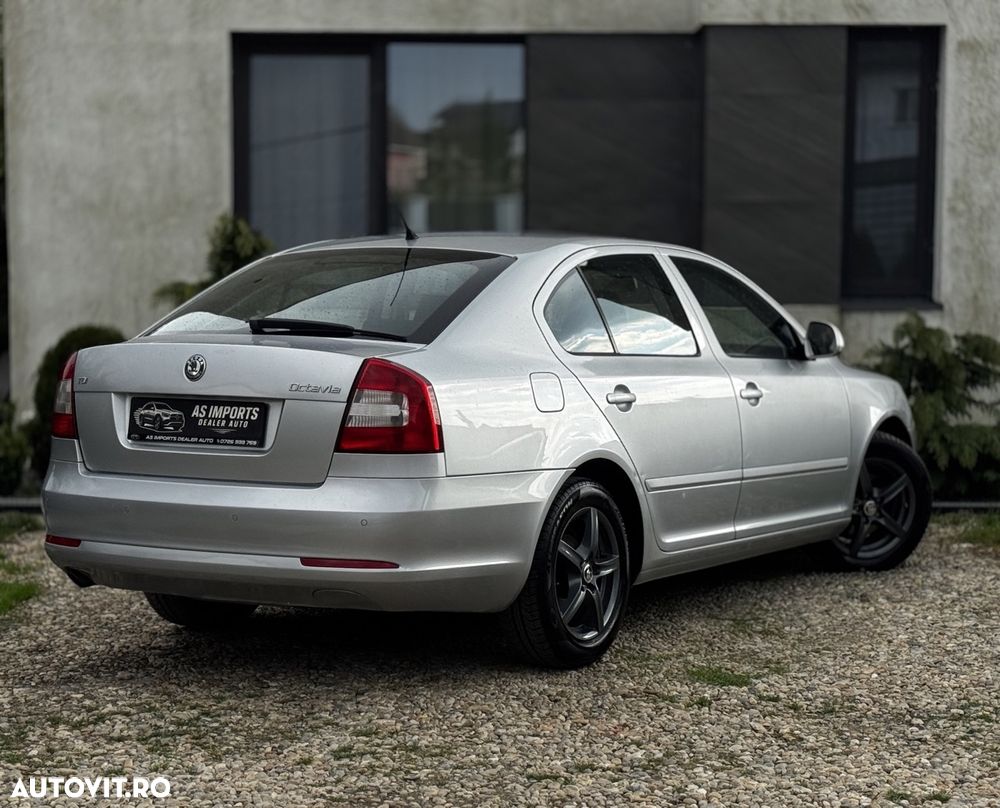 Skoda Octavia 1.6 TDI DPF Ambiente - 7
