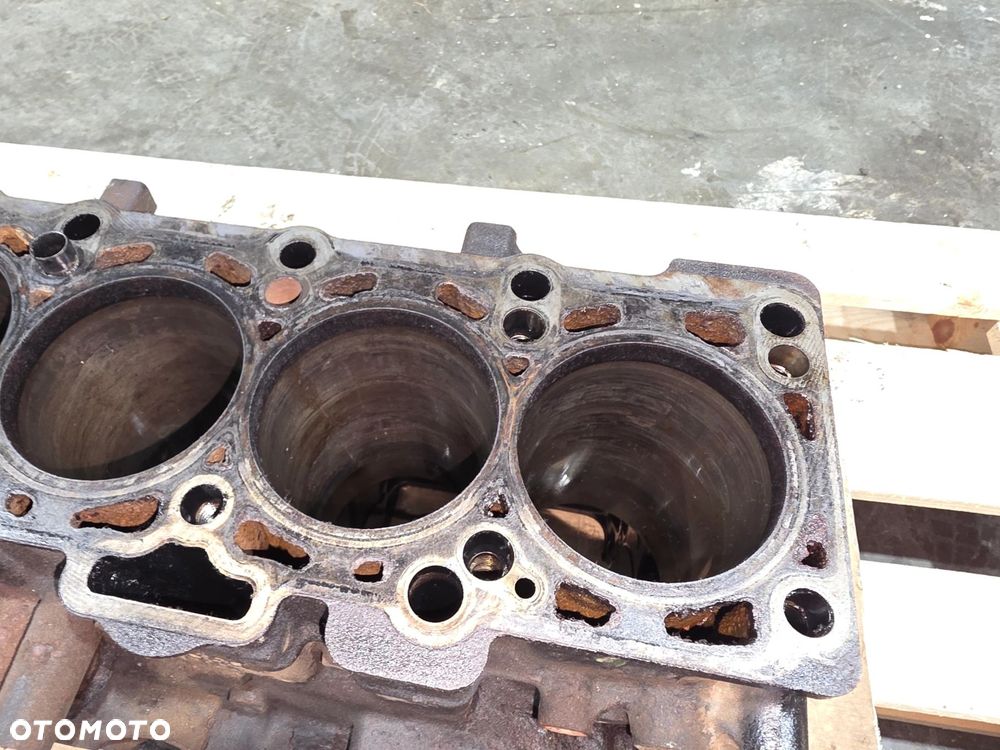 BLOK SILNIKA AUDI VOLKSWAGEN SEAT SKODA 2.0 TDI CBA 1/26 - 10