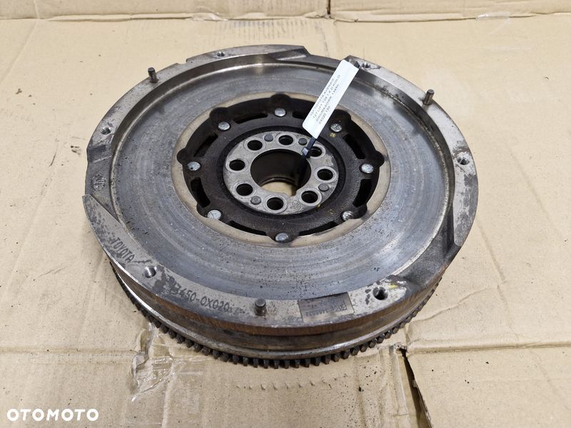 toyota avensis t27 lift t29 1.6 d koło dwumasowe 13450-0x020 - 1