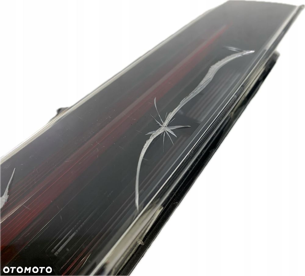 A6 LAMBORGHINI HURACAN LAMPA PRAWA TYLNA TYŁ EU 4T0945096 - 7