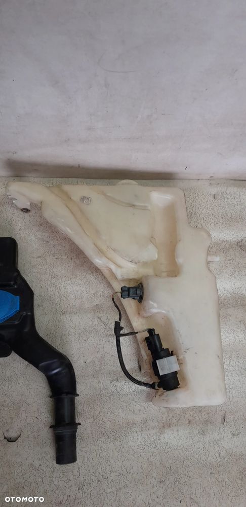 AUDI A4 B8 ZBIORNIK ZBIORNICZEK SPRYSKIWACZY POMPKA08-15r EUROPA - 2