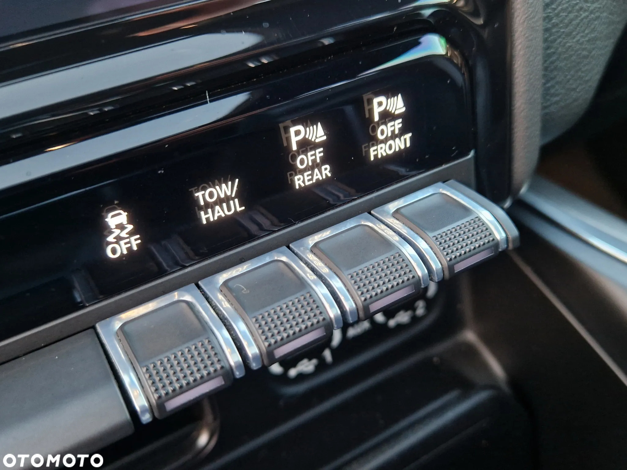 Dodge RAM 1500 5.7 4x4 - 19