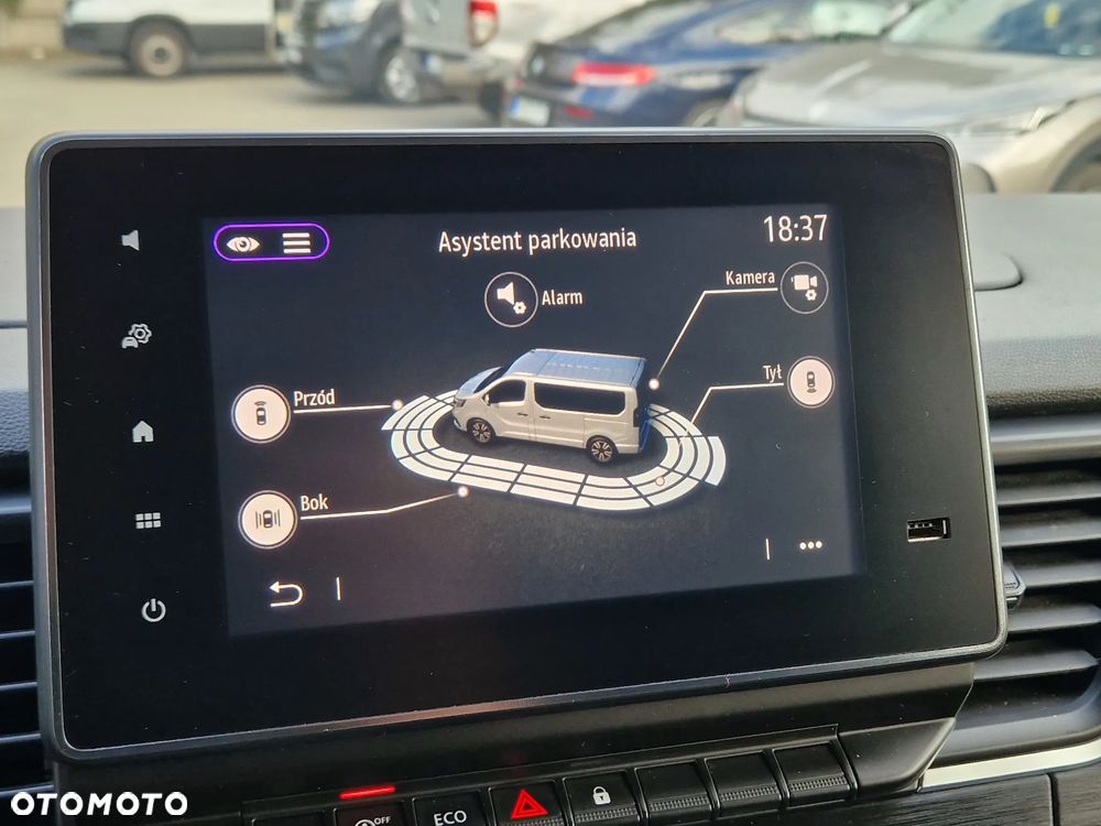 Renault Trafic SpaceClass 2.0 dCi - 22